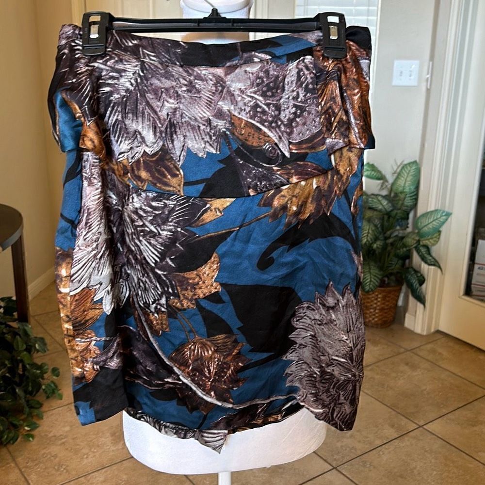 Eva Franco Womens Size 8 Blue Floral Ruffle Skirt 100% Silk Back Zipper NWOT